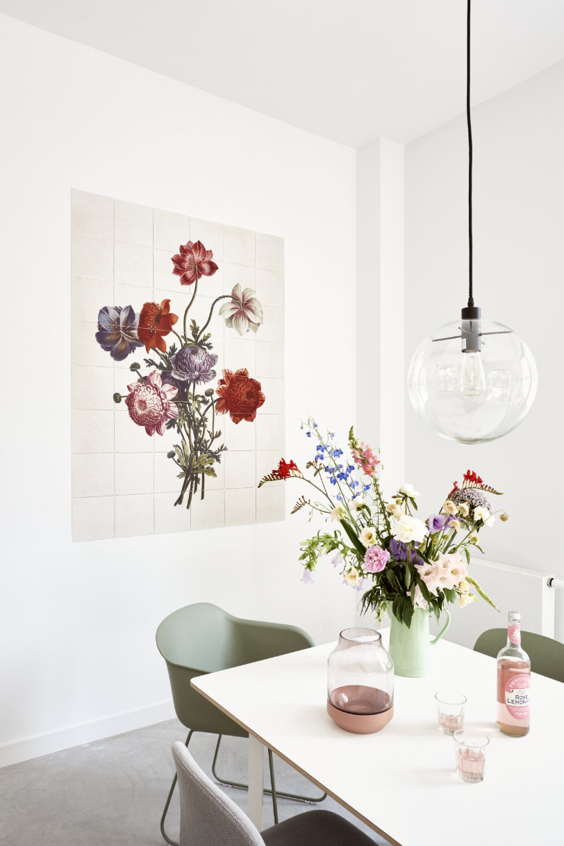 ixxi anemones bouquet met muuto fiber chair en its about romi hanglamp warsaw