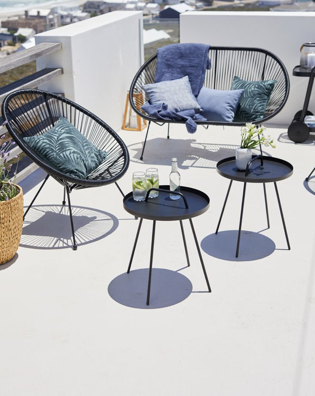 Triviaal zitten Uiterlijk Populaire Acapulco loungestoelen op een modern balkon - Shopinstijl.nl -  Shopinstijl.nl