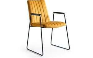 Goossens Kuipstoel Manta geel velvet stof met armleuning, urban industrieel
